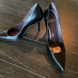 Stuart Weitzman size 6 black heels very good condition